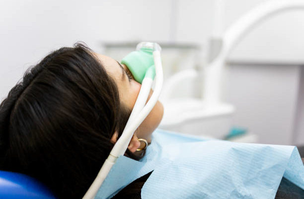 dentista com óxido nitroso