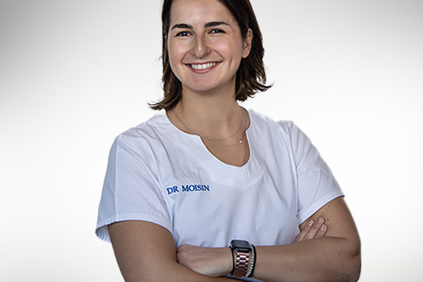 Dr Valéria Moisin